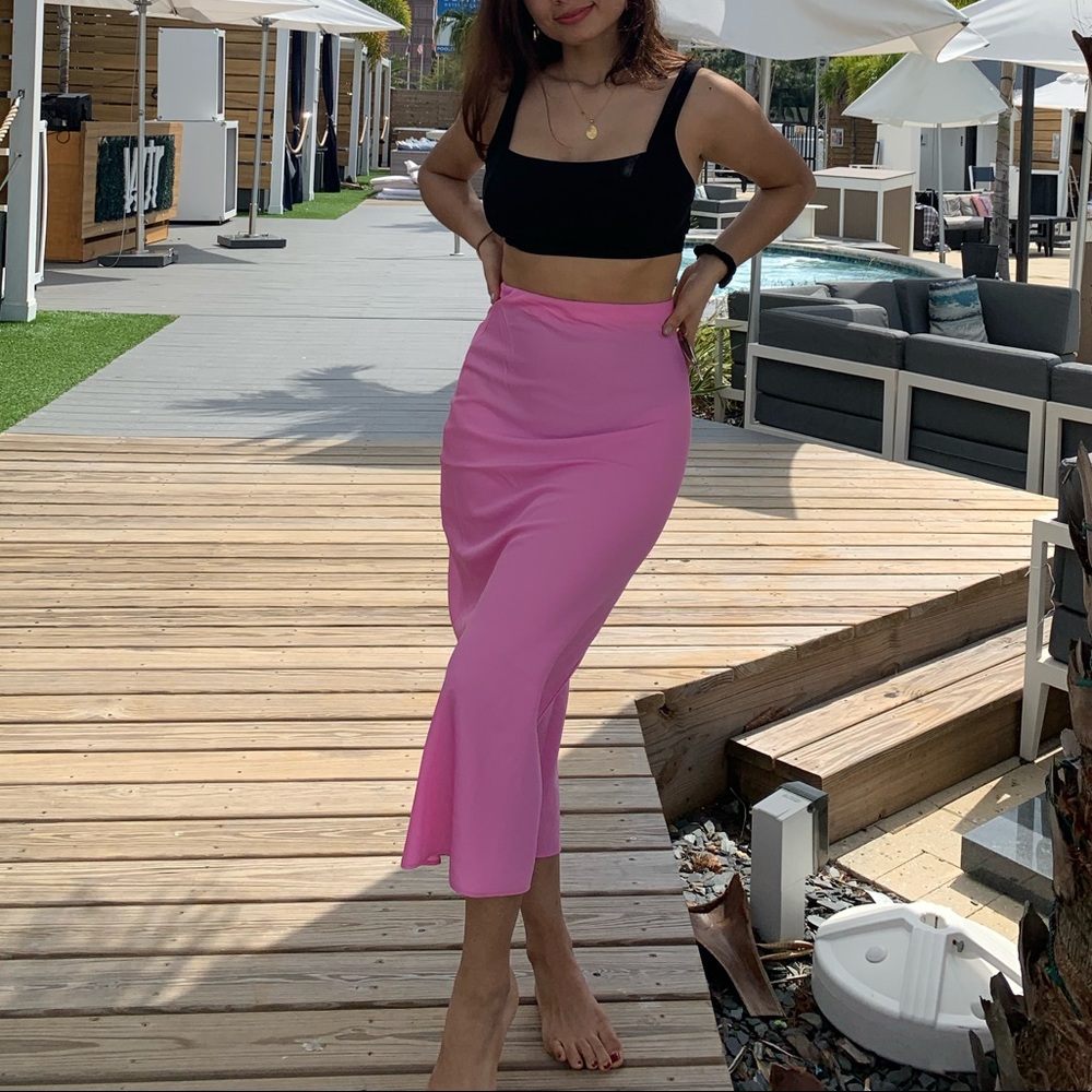 Satin knee length skirt